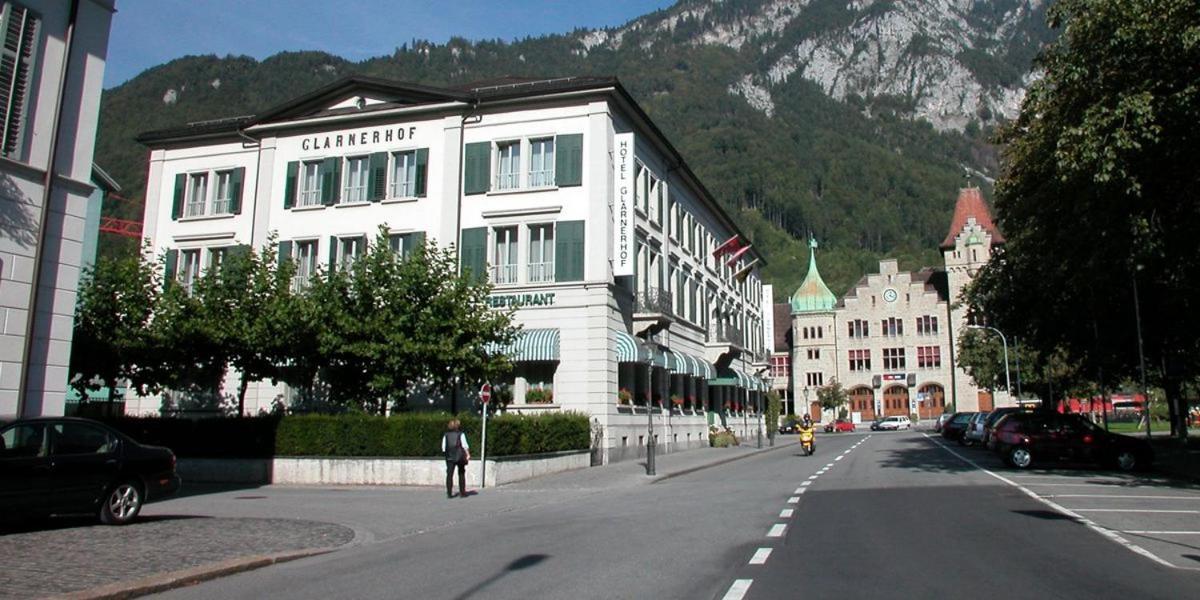 Hotel Post Glarnerhof กลารุส ภายนอก รูปภาพ