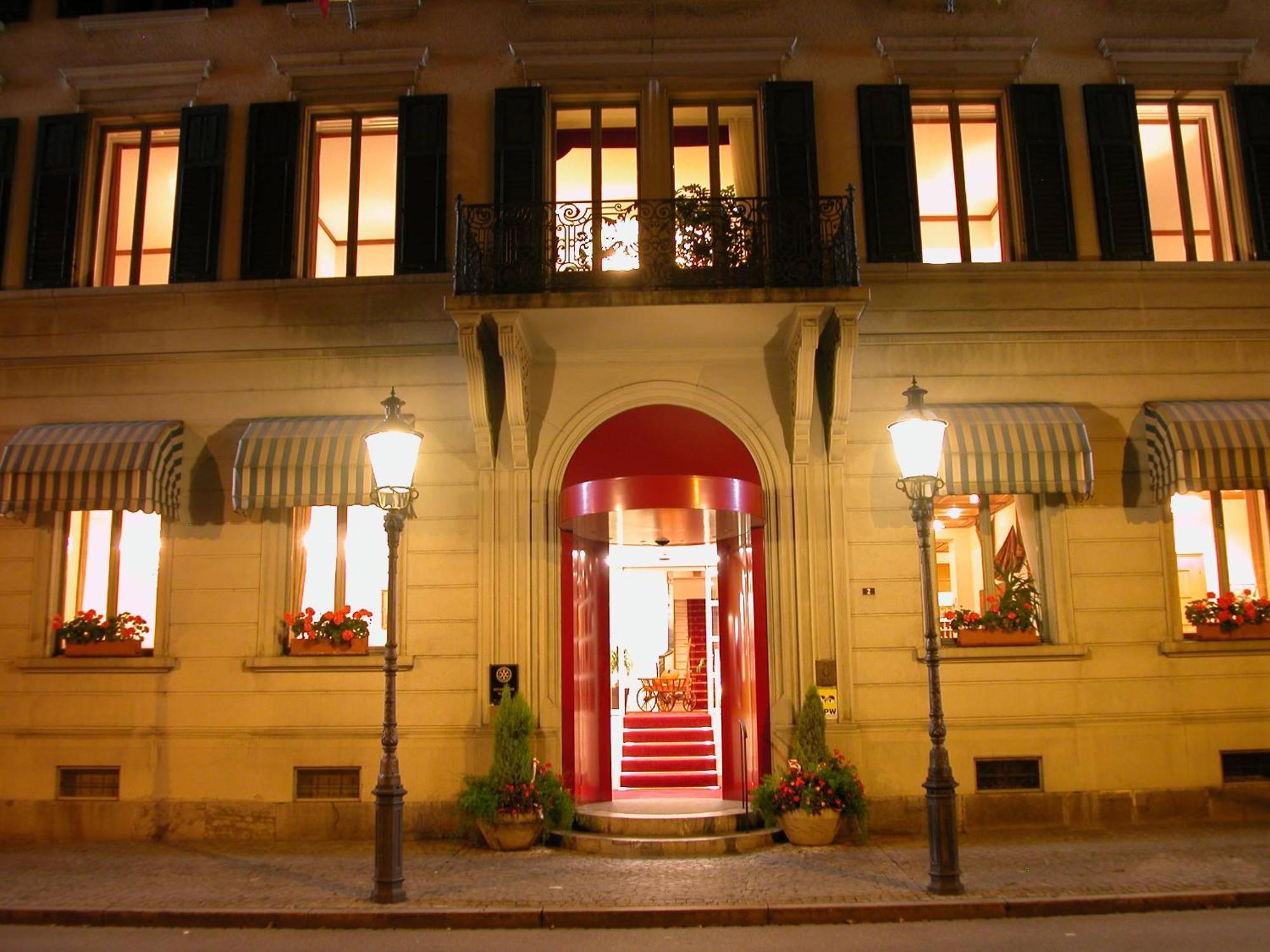 Hotel Post Glarnerhof กลารุส ภายนอก รูปภาพ