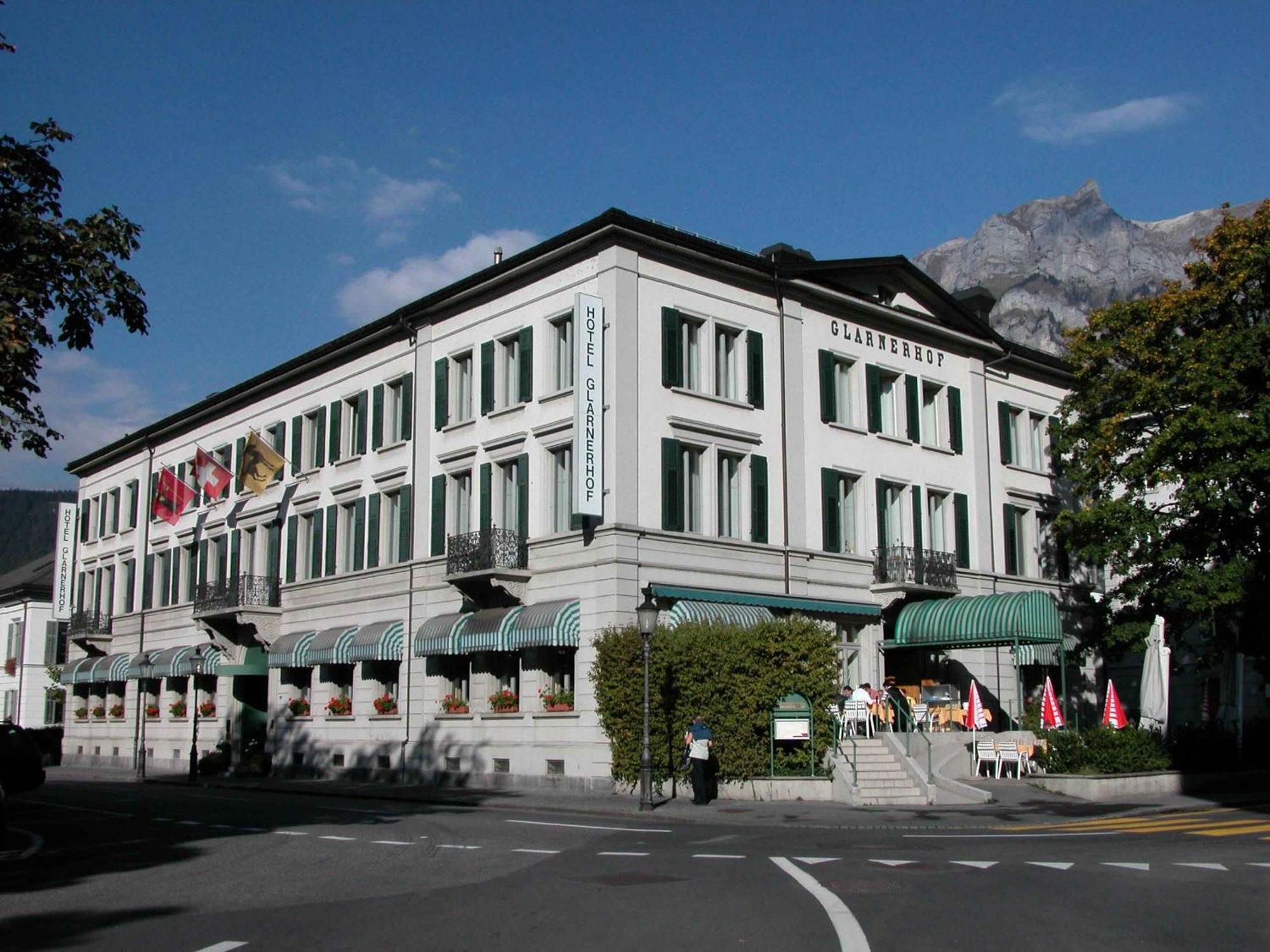Hotel Post Glarnerhof กลารุส ภายนอก รูปภาพ