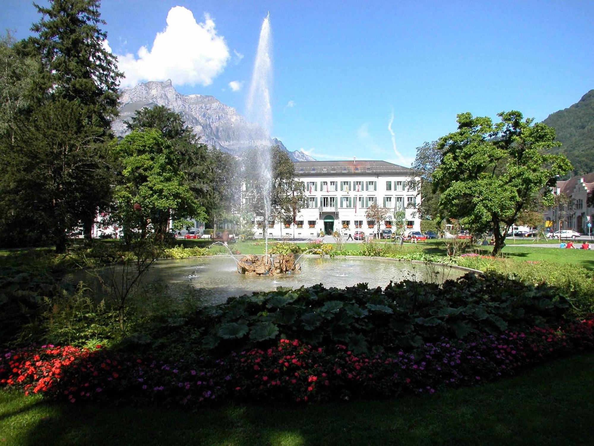 Hotel Post Glarnerhof กลารุส ภายนอก รูปภาพ