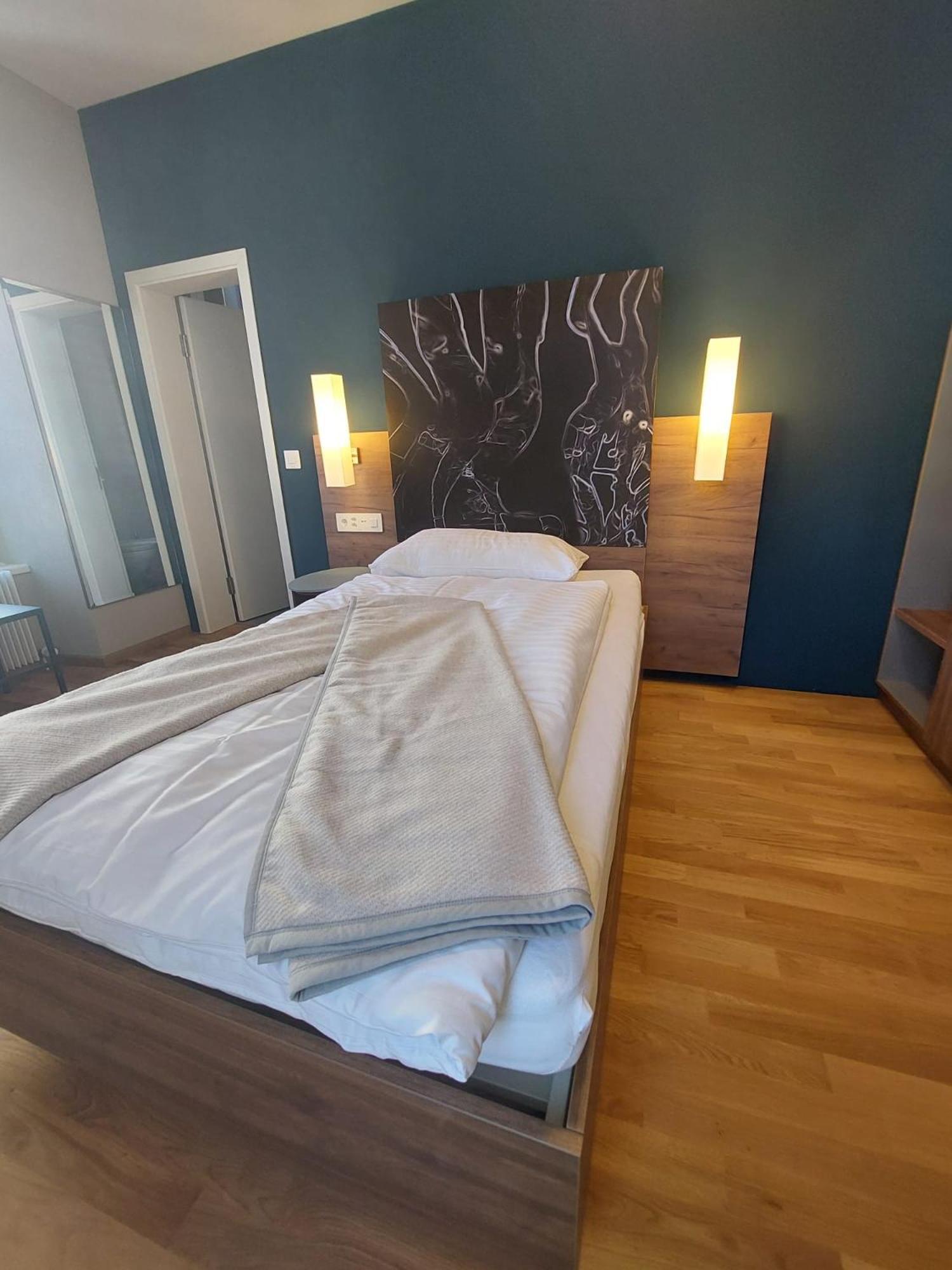 Hotel Post Glarnerhof กลารุส ภายนอก รูปภาพ