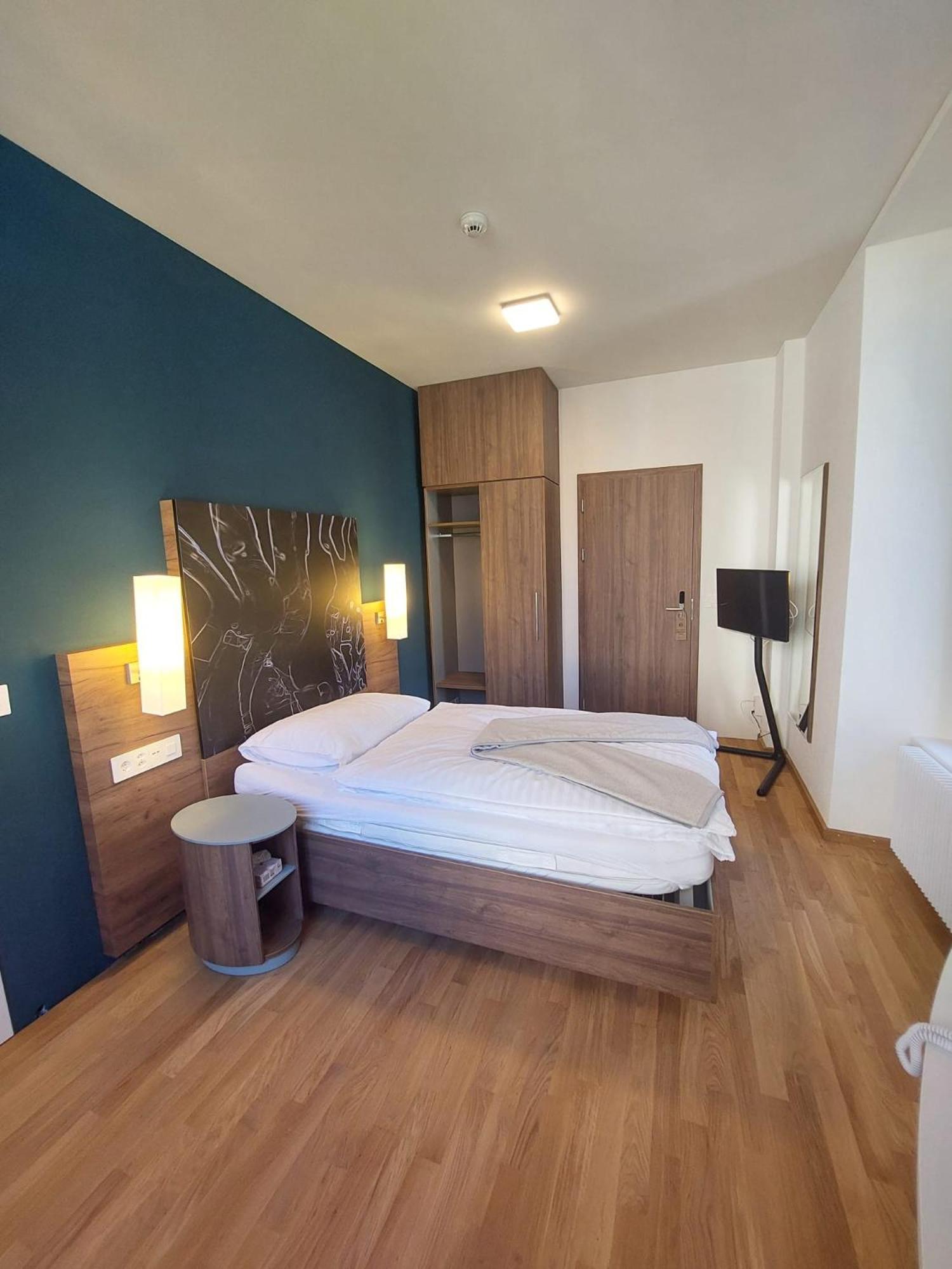Hotel Post Glarnerhof กลารุส ภายนอก รูปภาพ